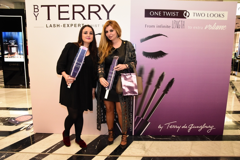By Terry Lash-Expert Twist Brush